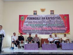 Amankan Pilkada, Ratusan Anggota Linmas Kecamatan Jalaksana Diberi Pembekalan