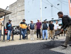 Perbaikan 200 Km Jalan di Kuningan, Bupati Dian Minta Warga Bersabar