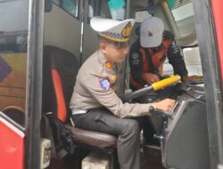 Satlantas Polres Kuningan Gelar Ramp Check untuk Pastikan Keamanan Angkutan Lebaran 2025