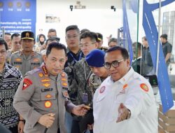 Pastikan Kelancaran Mudik, Kapolri Tinjau Posko Pengamanan di Jalur Pantura Brebes
