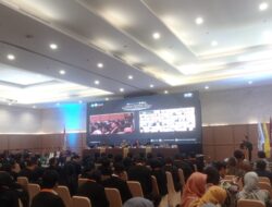 Uniku Kukuhkan 1.286 Guru Profesional Lewat Program PPG FKIP