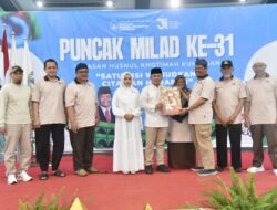 Buku “Perjalanan Husnul Khotimah” Resmi Diluncurkan, Jadi Simbol Perjalanan Tiga Dekade Pesantren