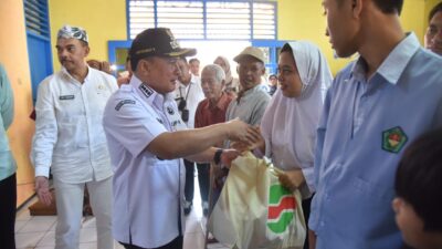 50 Warga Rentan di Kuningan Terima Bantuan Sosial, Dorong Kemandirian Ekonomi