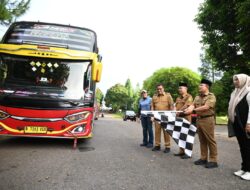 500 Pekerja Diberangkatkan dari Kuningan, Bupati: Bukan Sekadar Nafkah, Tapi Harga Diri