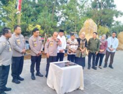Kapolda Jabar Tanam Pohon di Kuningan, Tegaskan Komitmen Jaga Alam dan Masyarakat