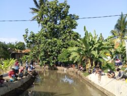 Warga Windusengkahan Meriahkan HUT ke-80 RI dengan Bersih Sungai dan Lomba Mancing