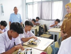Wabup Kuningan Tuti Andriani Hadiri Launching Program Makan Bergizi Gratis di SMAN 1 Darma