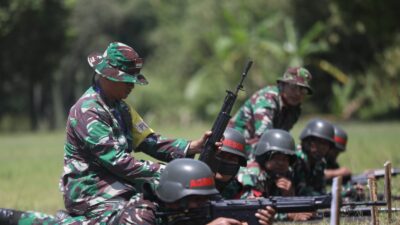 Latihan Menembak Semester II, TNI AD Kuningan Fokus Profesionalitas