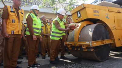 Bupati Kuningan Luncurkan Kick Off Perbaikan Jalan dan Jembatan 2025, Anggaran Naik Sepuluh Kali Lipat