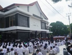 Ratusan Santri Kuningan Kompak Bela Pesantren dari Framing Negatif Media