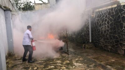 Lapas Kuningan Gelar Simulasi Penanganan Kebakaran, Perkuat Implementasi Program Jawara Api