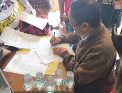 Plt Camat Cidahu Tegaskan Aspirasi Warga Cihideung Hilir Sah, Penyegelan Balai Desa Tak Dibenarkan