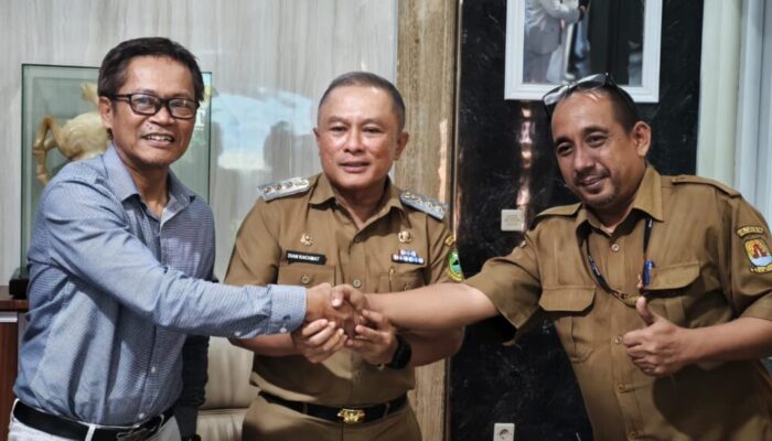 PAM Tirta Kamuning dan Desa Cikalahang Dipertemukan Bupati, Sengketa Air Masuk Babak Baru