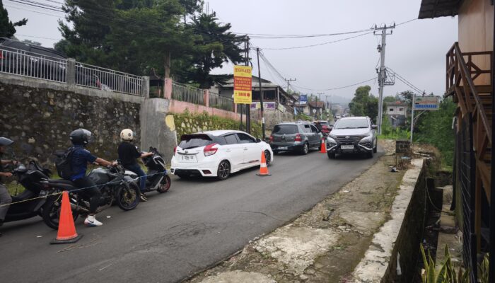 Arus Lalu Lintas Wisata Cigugur Lancar, Polisi Imbau Waspada Rem Blong di Jalur Menurun
