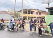 Umat Katolik Gereja Hati Kudus Kuningan Berbagi 300 Takjil di Bulan Ramadhan