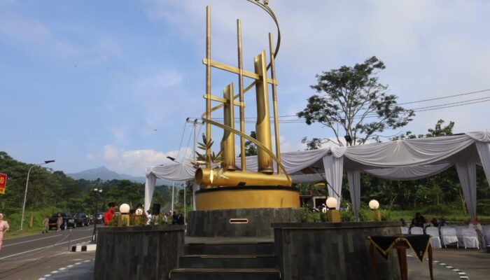 Tugu Angklung Berdiri di Cigugur, Kuningan Tegaskan Identitas Budaya Dunia