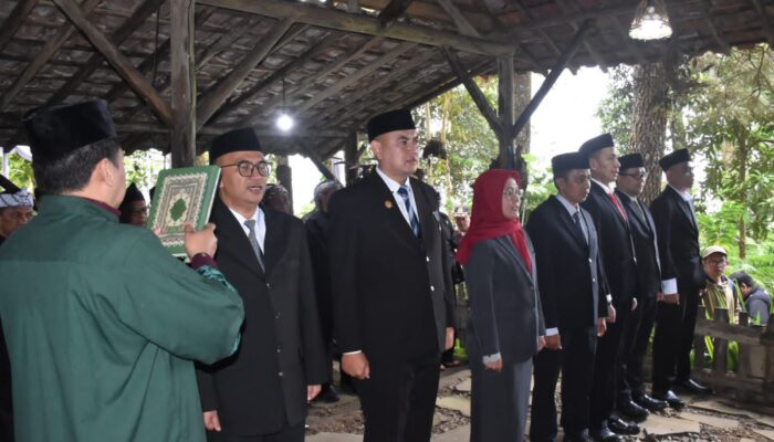 Dilantik di Kaki Ciremai, Pejabat Kuningan Ditantang Hadirkan Solusi Nyata